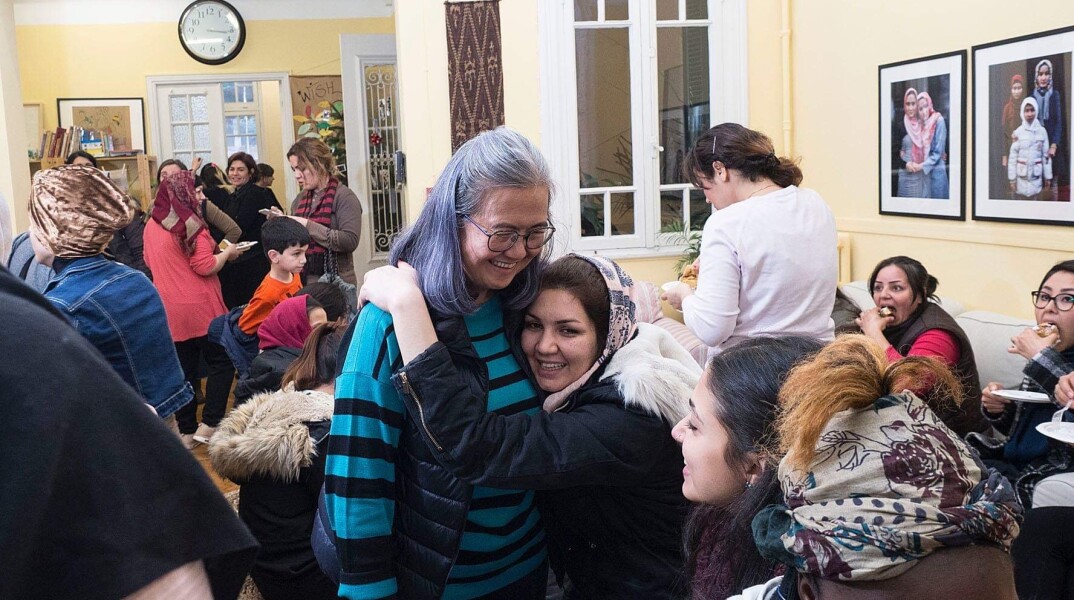 Μια Μέλισσα στην πλατεία Βικτωρίας για κορίτσια και γυναίκες 