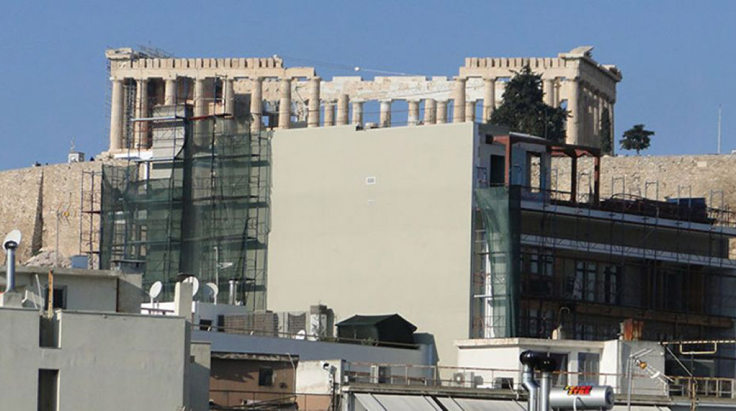 Τεράστια ξενοδοχεία «κρύβουν» την Ακρόπολη