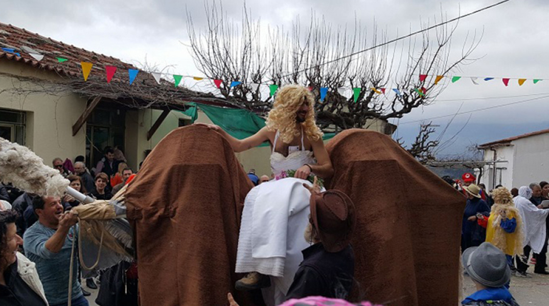 Το έθιμο της καμήλας