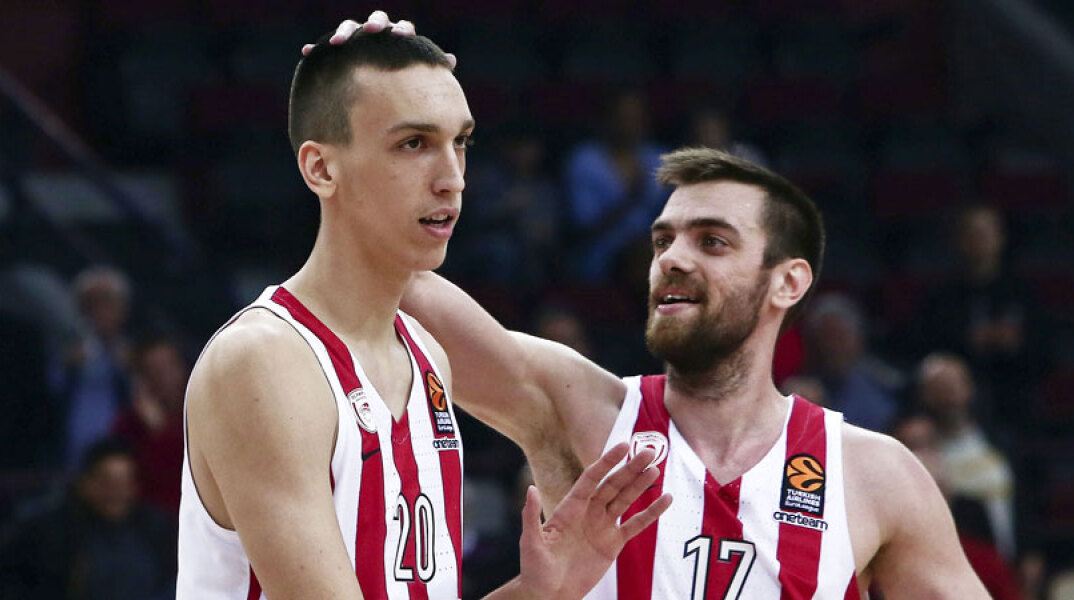 ΟΛΥΜΠΙΑΚΟΣ - ΜΠΑΓΕΡΝ ΜΟΝΑΧΟΥ 