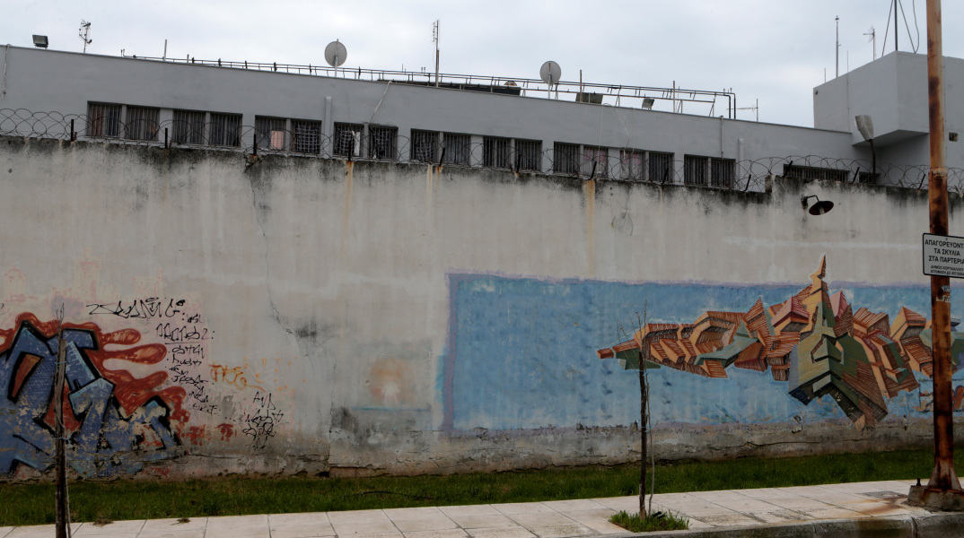 Σάλος με το βίντεο από το πάρτι στις φυλακές Κορυδαλλού 