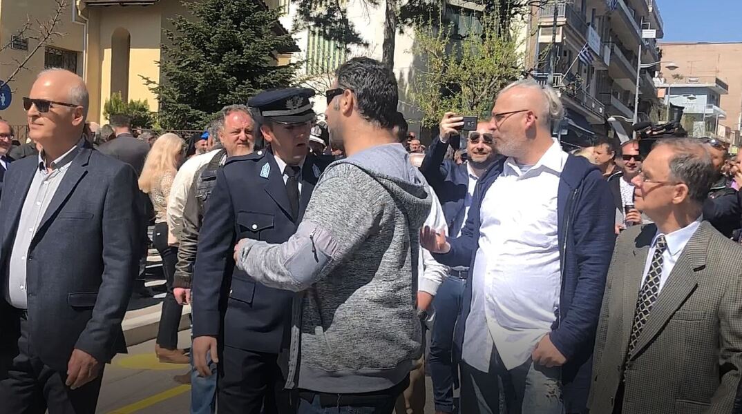 25η Μαρτίου: Τα άκουσε η υφυπουργός Μακεδονίας - Θράκης στην Κοζάνη