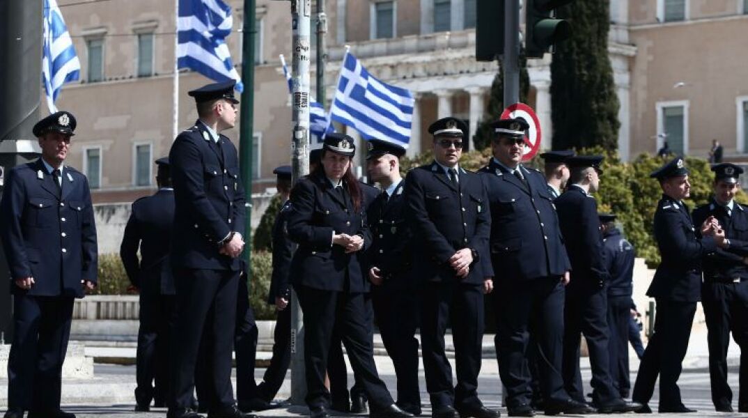Αστυνομικοί - παρέλαση