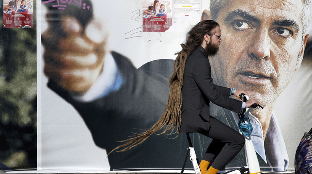 Αφίσα με τον Τζορτζ Κλούνεϊ