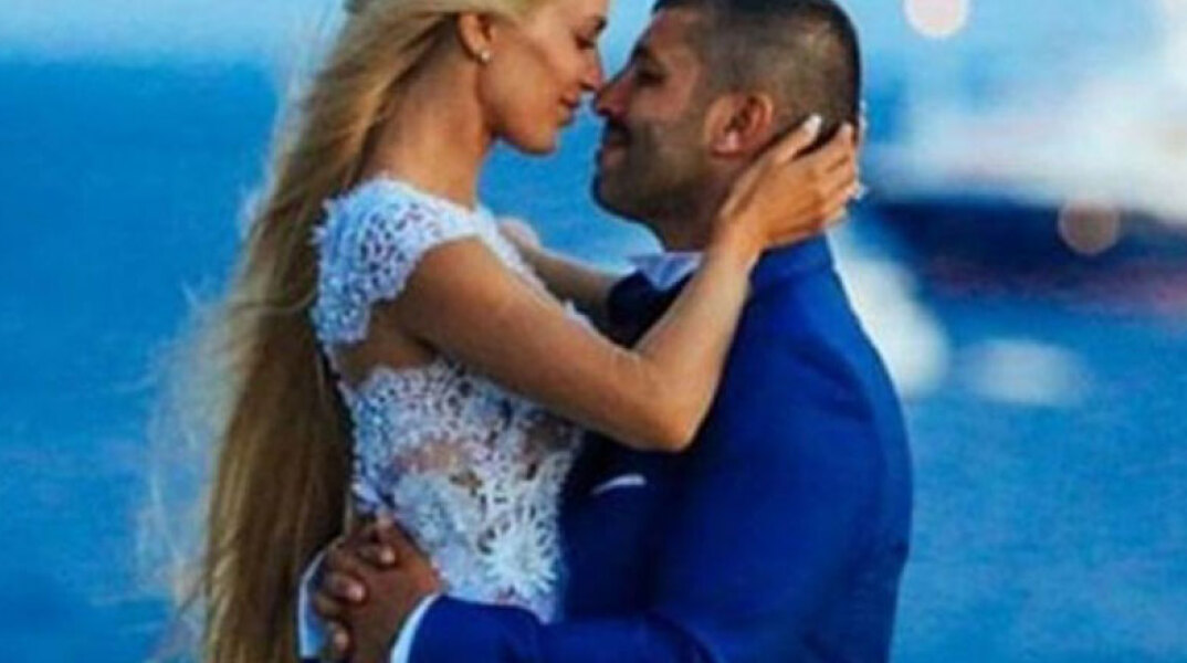 Βικτώρια Καρύδα - Γιάννης Μακρής