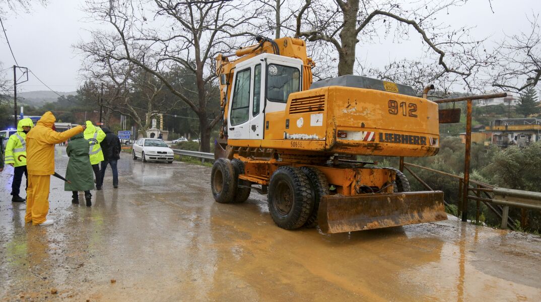 Κρήτη: Διασώθηκαν 18 άνθρωποι που κινδύνευσαν από την κακοκαιρία 