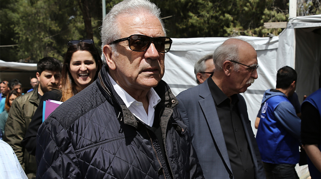 Δημήτρης Αβραμόπουλος