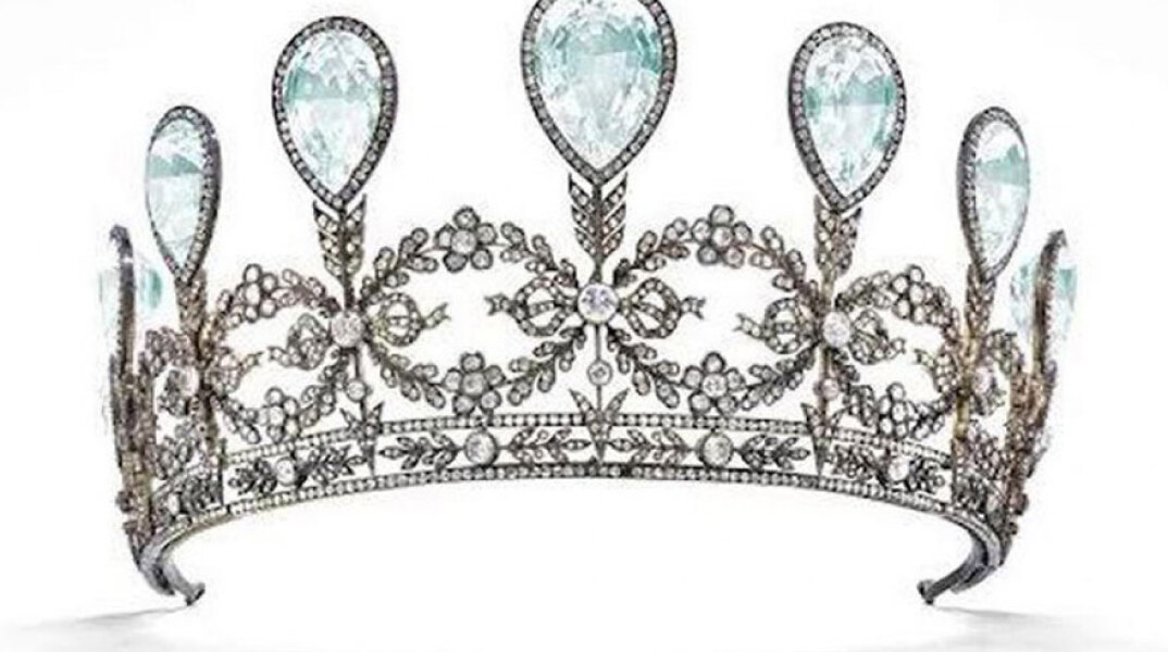 tiara