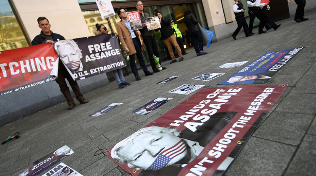 Τζούλιαν Ασάνζ