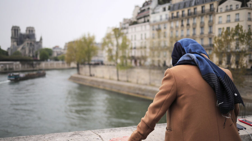 Παναγία των Παρισίων / Φωτιά 