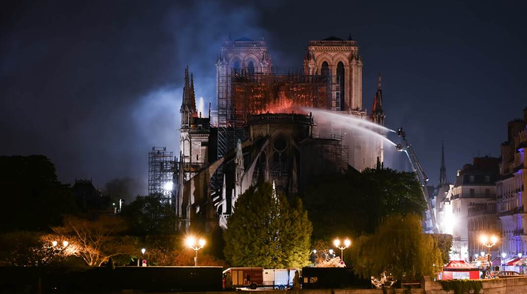 Notre Dame Paris.jpg