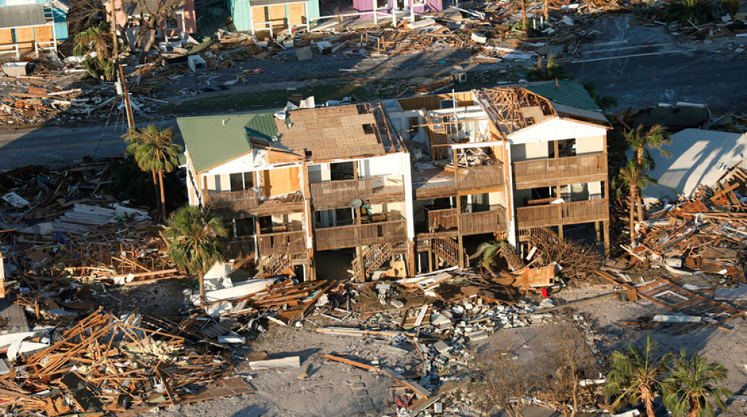 Τυφώνας Μάικλ