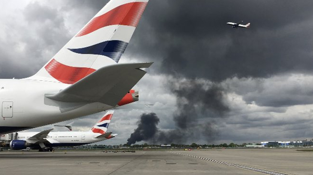 Καπνοί κοντά στο αεροδρόμιο Χίθροου