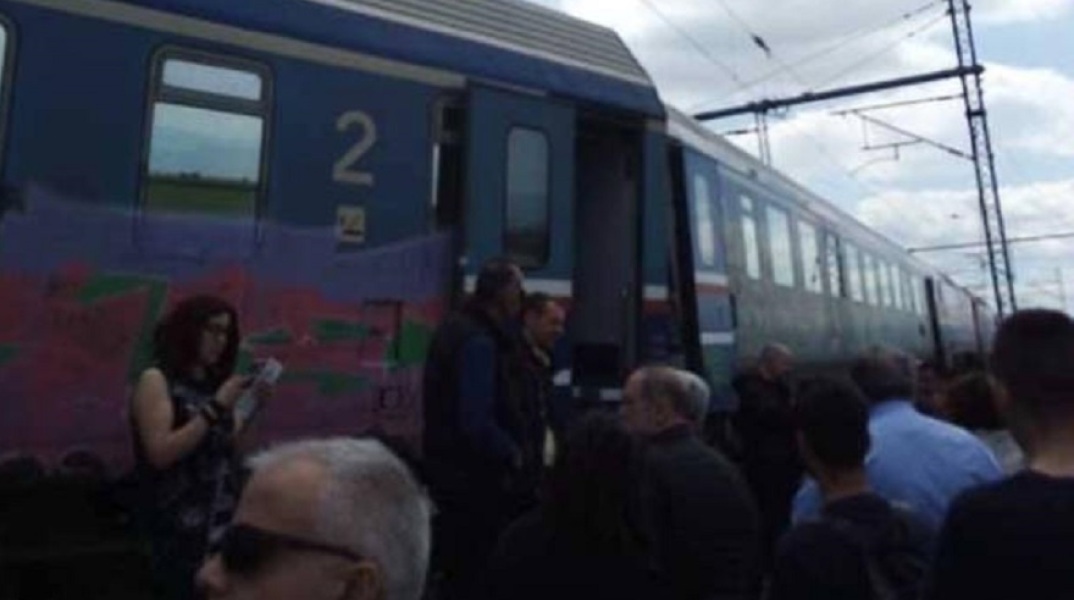 ektroxiasmos-trenou-larisa