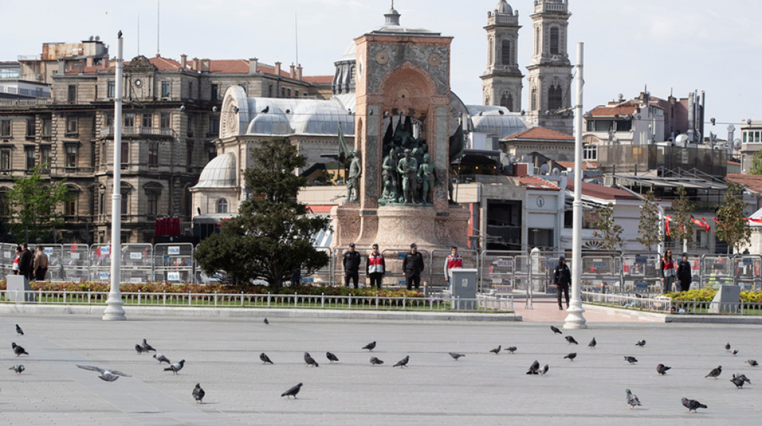 Πλατεία Ταξίμ