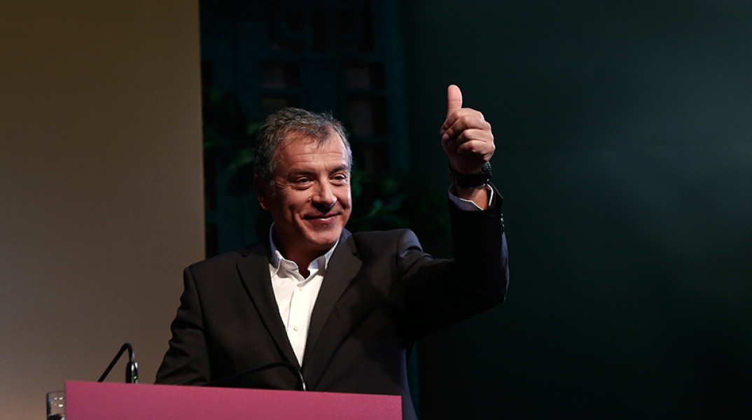 Σταύρος Θεοδωράκης