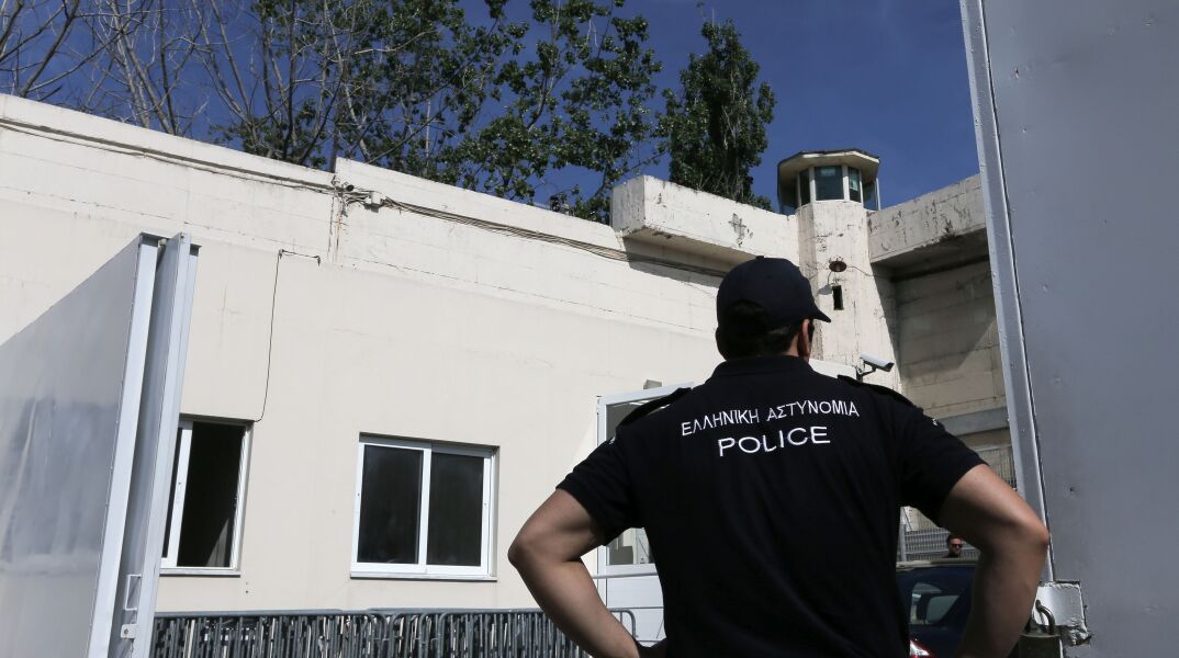 ΝΔ: Πρωτόγνωρα αυτά που συμβαίνουν στις φυλακές 
