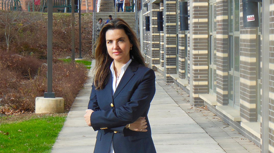 Πέγκυ Αγγούρη