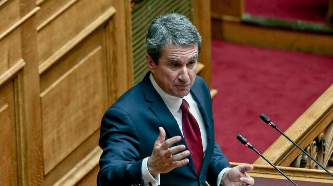  Ανδρέας Λοβέρδος 