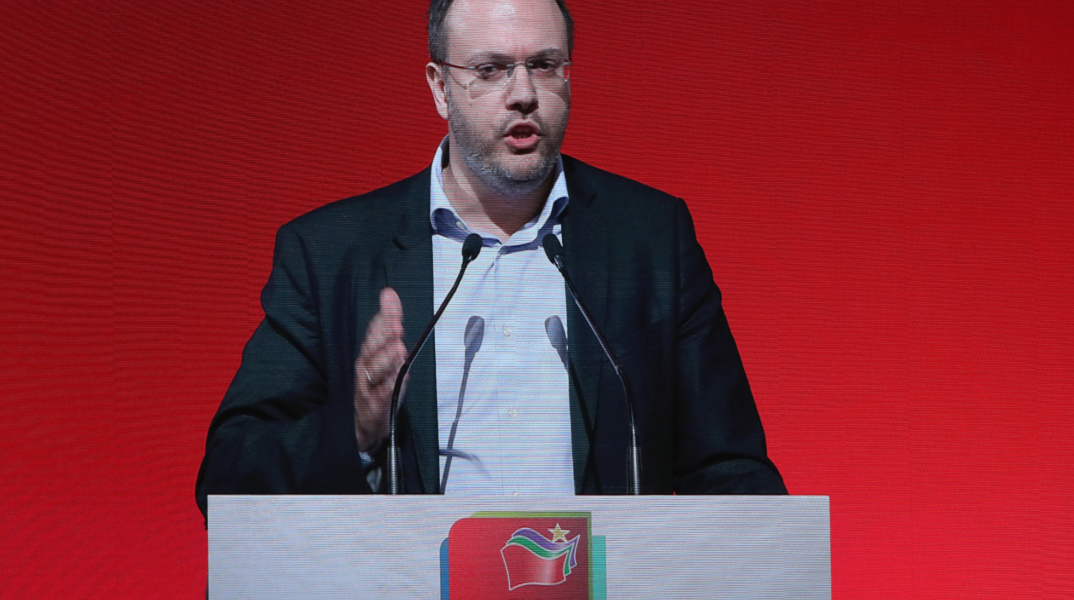 ΚΙΝΑΛ για Θεοχαρόπουλο: Ο τουρίστας βρήκε τον προορισμό του