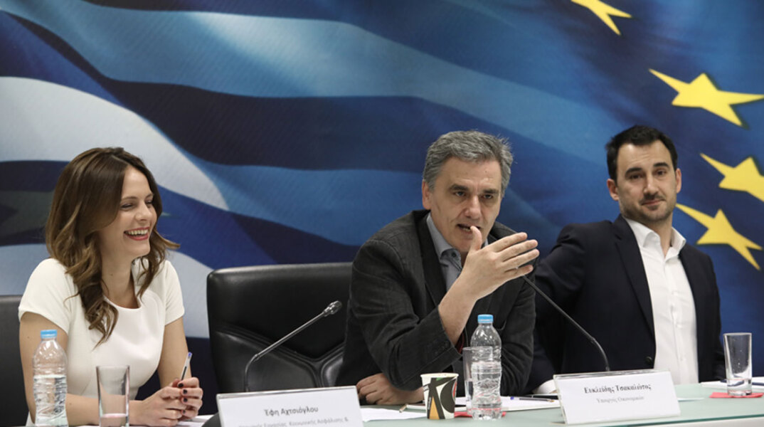 Από την κοινή συνέντευξη τύπου με θέμα το νομοσχέδιο για τη ρύθμιση ληξιπρόθεσμων οφειλών προς το δημόσιο, ασφαλιστικά ταμεία και ΟΤΑ 