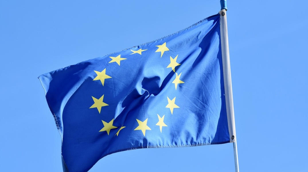 flag-3370970_1280.jpg