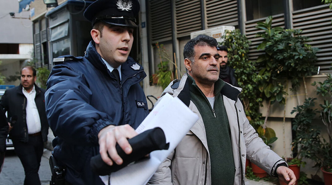 Κώστας Βαξεβάνης 