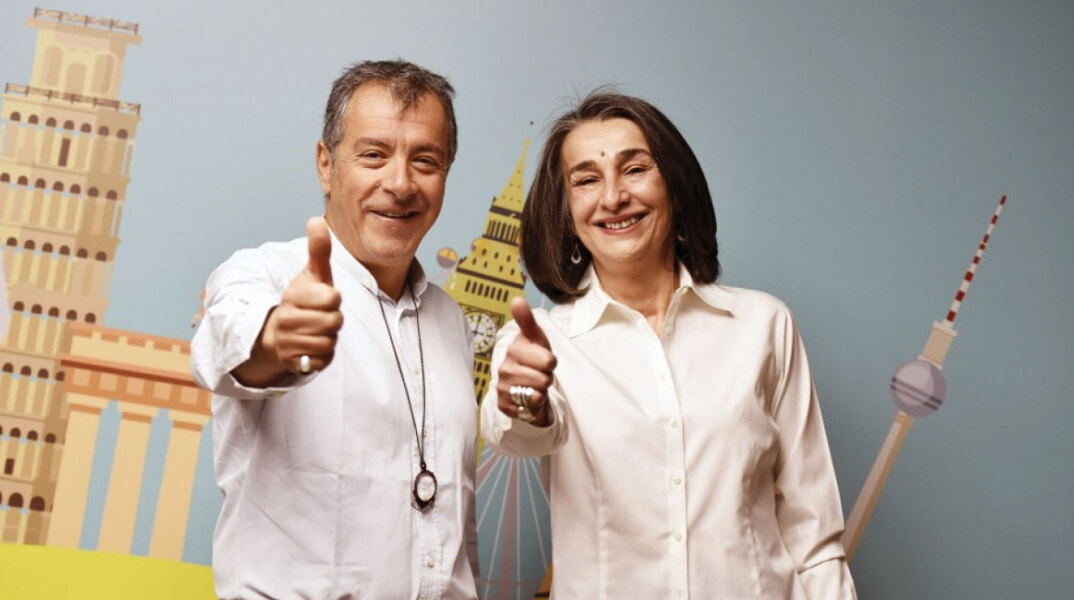 Σταύρος Θεοδωράκης, Μαίρη Λεοντσίνη