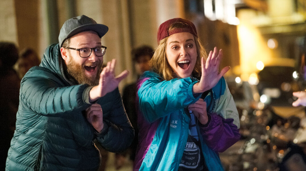 Σεθ Ρόγκεν και Σαρλίζ Θερόν στην ταινία «Μια απίθανη σχέση (Long Shot)»