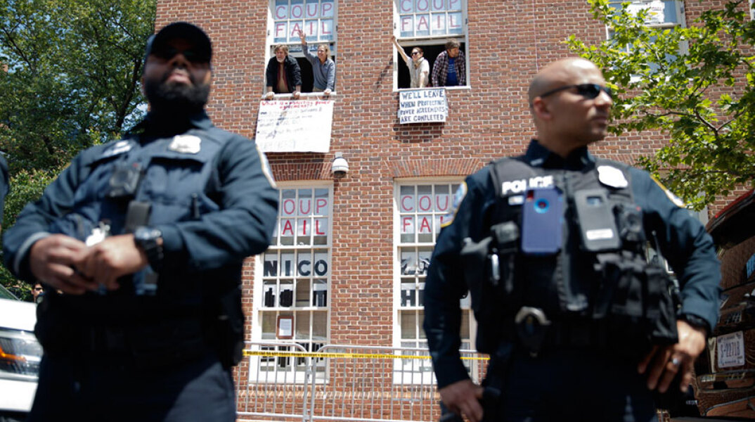 Υπό κατάληψη η πρεσβεία της Βενεζουέλας στην Ουάσινγκτον