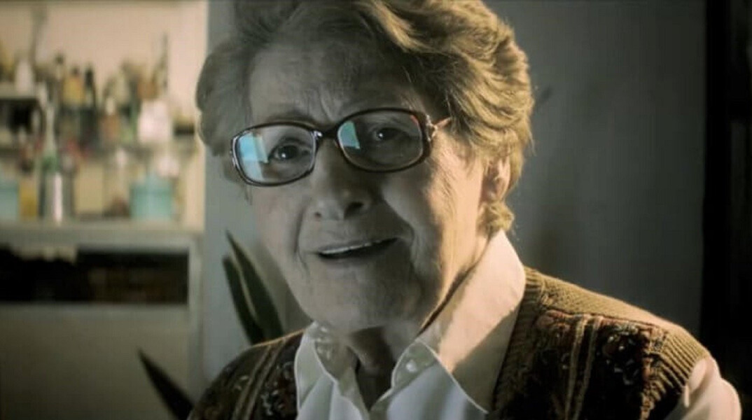 Giagia Spot Syriza Sintaxeis.jpg