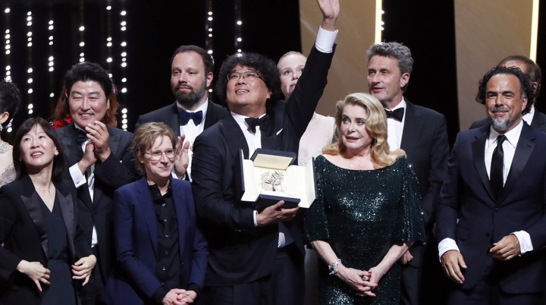 Κάννες: Στο “Parasite” του Νοτιοκορεάτη Μπονγκ Τζουν-Χο ο Χρυσός Φοίνικας 