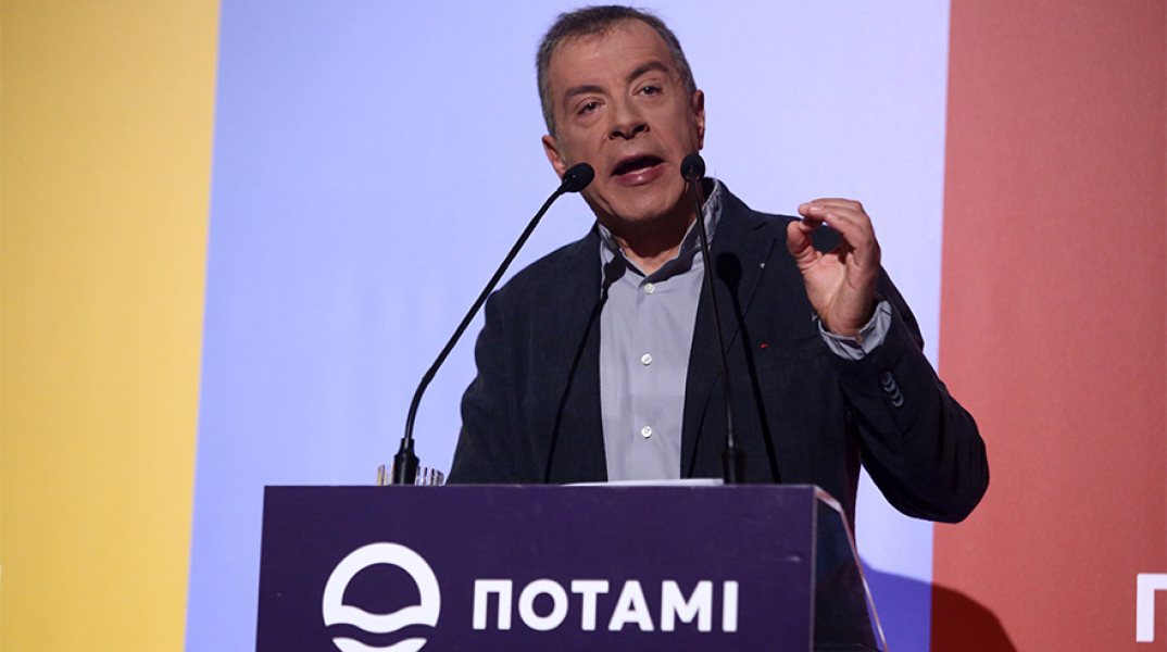 Σταύρος Θεοδωράκης.jpg