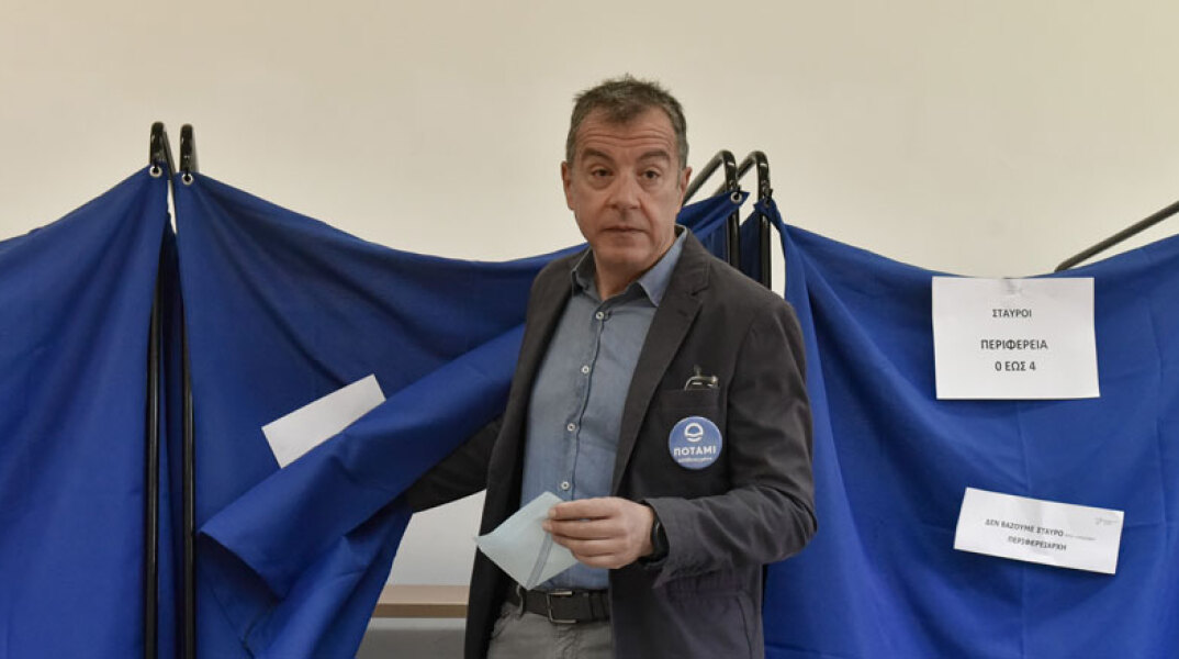 Σταύρος Θεοδωράκης