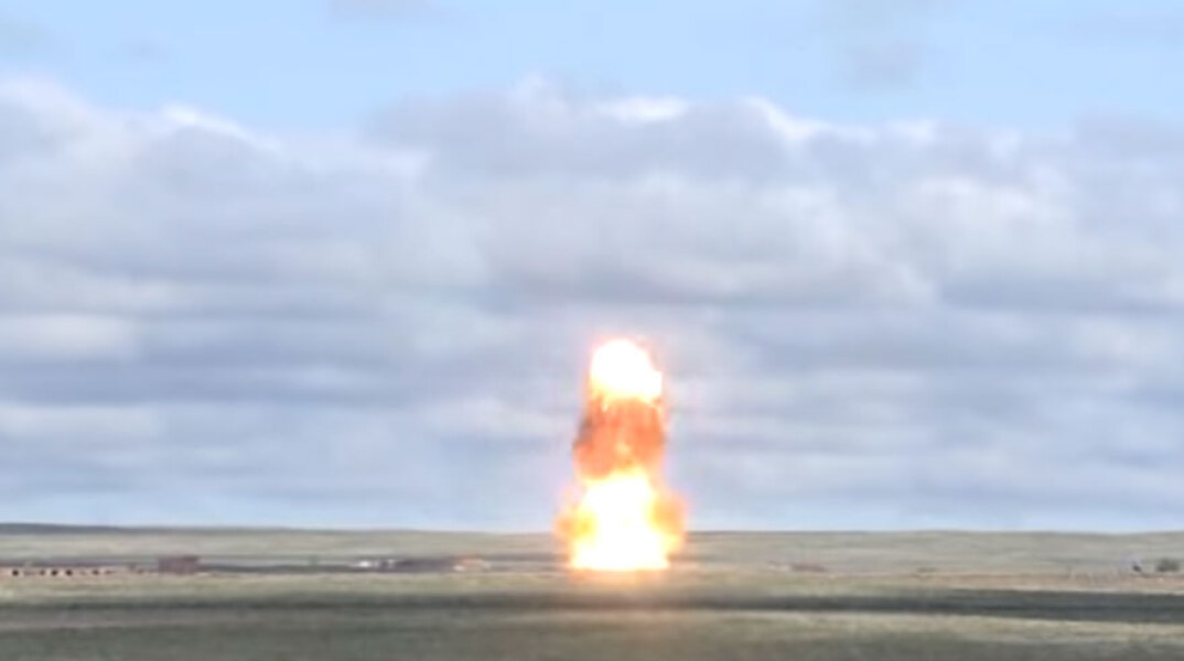 Εκτόξευση βαλλιστικού πυραύλου