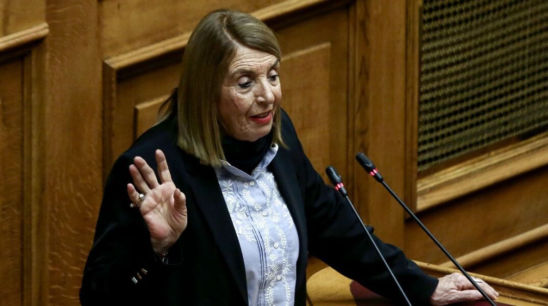 Τασία Χριστοδουλοπούλου 