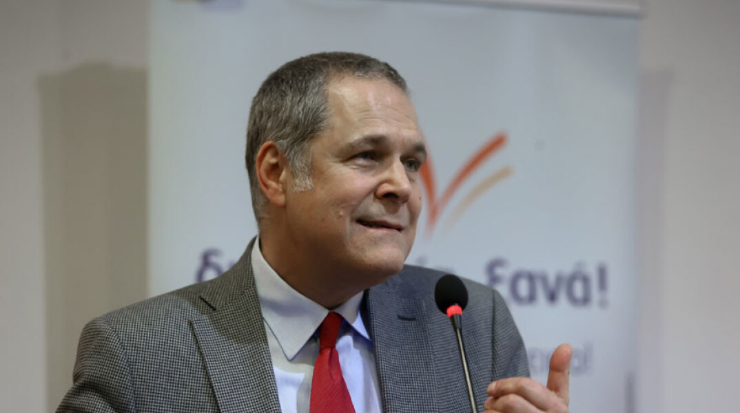 Θάνος Τζήμερος