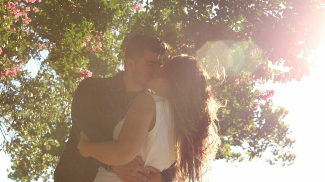 sunlight-kiss.jpg