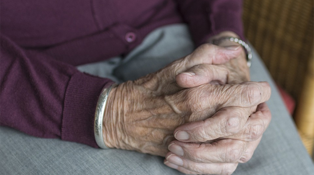 Ο κορωνοϊός σκοτώνει τους ηλικιωμένους στην Ισπανία: Ένας στους τρεις νεκρούς έμενε σε γηροκομείο