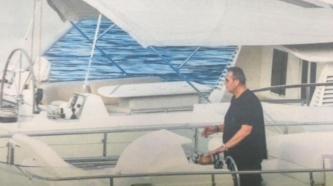 Ο Πάνος Καμμένος στη θαλαμηγό