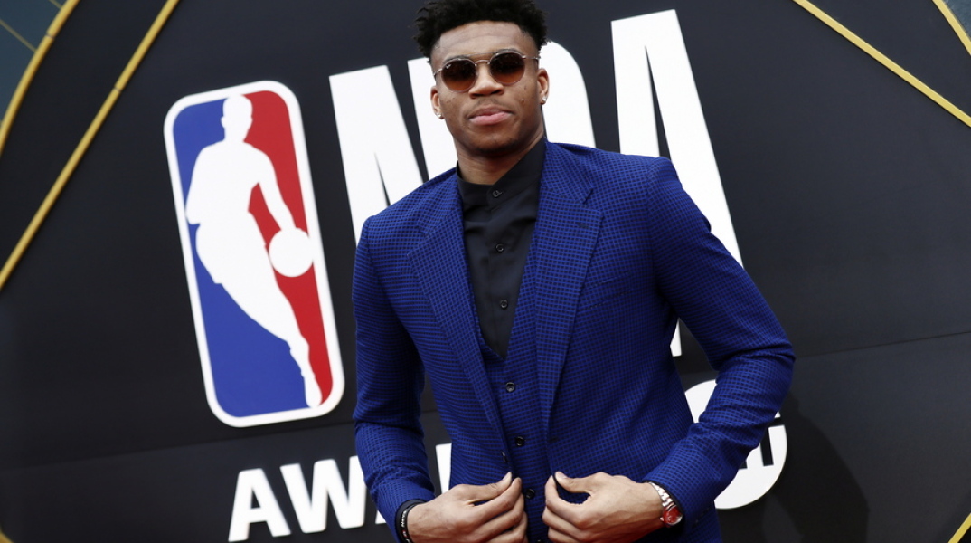 ANTETOKOYNMPO MVP.jpg