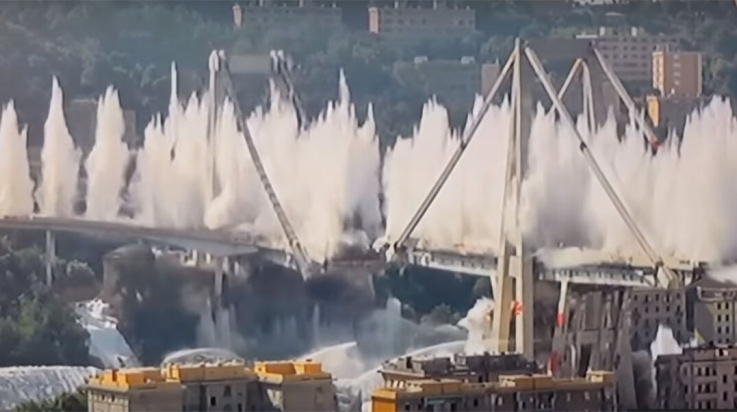 Ελεγχόμενη κατεδάφιση της μοιραίας γέφυρας στη Γένοβα