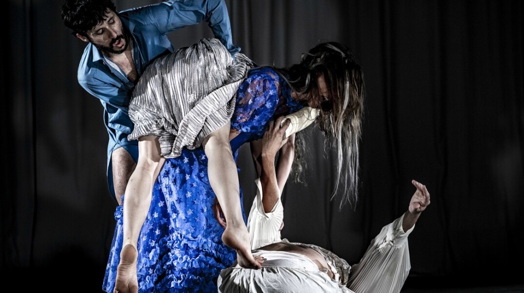 © Εβίτα Σκουρλέτη