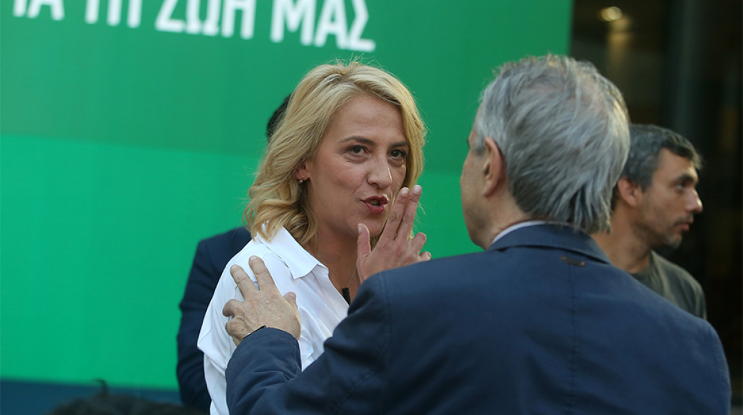 Ρένα Δούρου