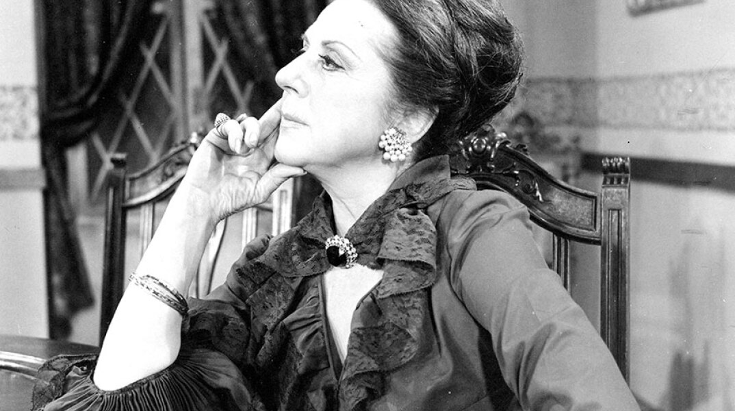 Μαίρη Αρώνη 