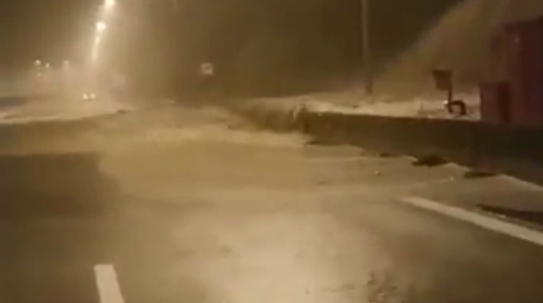 Πλημμύρισε η Ιόνια Οδός μετά το τούνελ της Κλόκοβας στην Αιτωλοακαρνανία