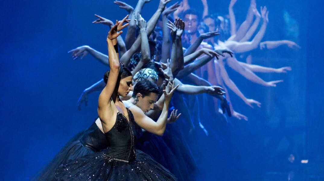 Εθνική Λυρική Σκηνή, Λίμνη των Κύκνων © Maria Cheilopoulou