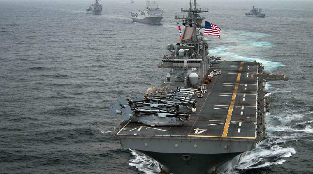 Ελικοπτεροφόρο  USS Boxer