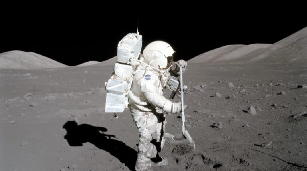 lunar-soil-sample-taking-768x786.jpg
