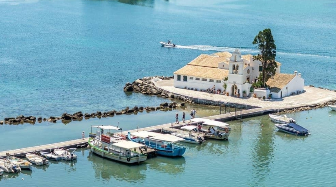 #athens voice & you / @im_bozou